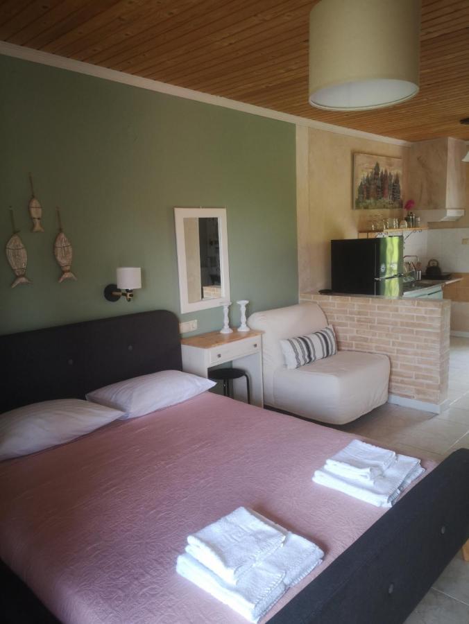 Achillion B&B Paralía Skotínis 외부 사진