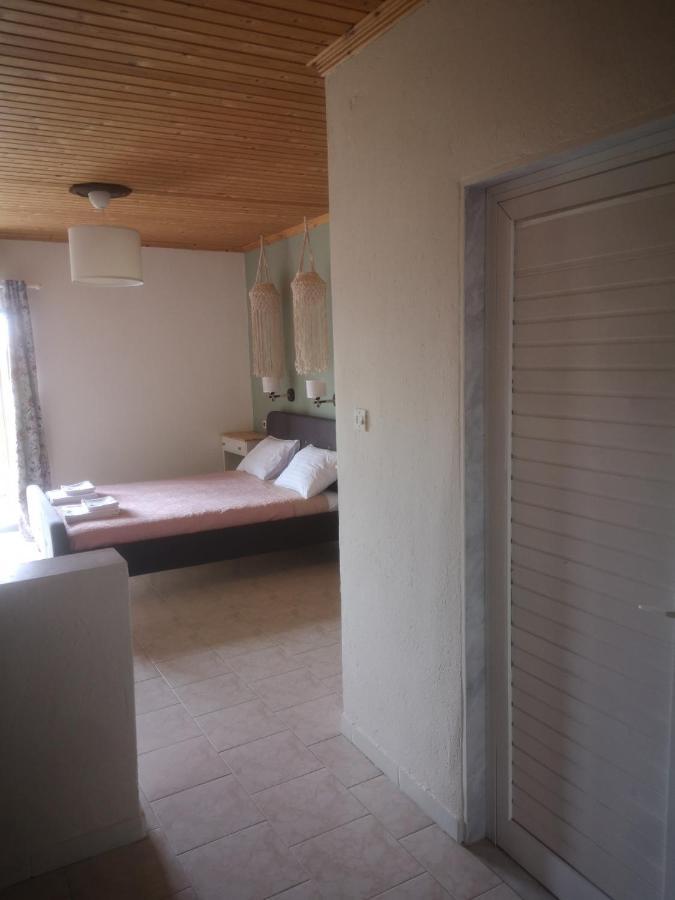 Achillion B&B Paralía Skotínis 외부 사진