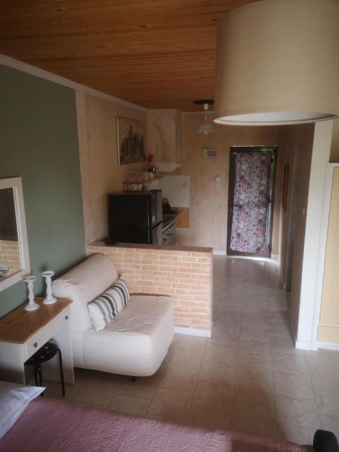 Achillion B&B Paralía Skotínis 외부 사진
