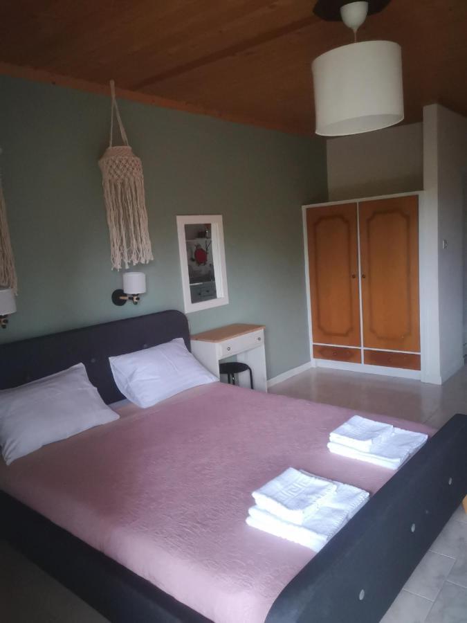 Achillion B&B Paralía Skotínis 외부 사진