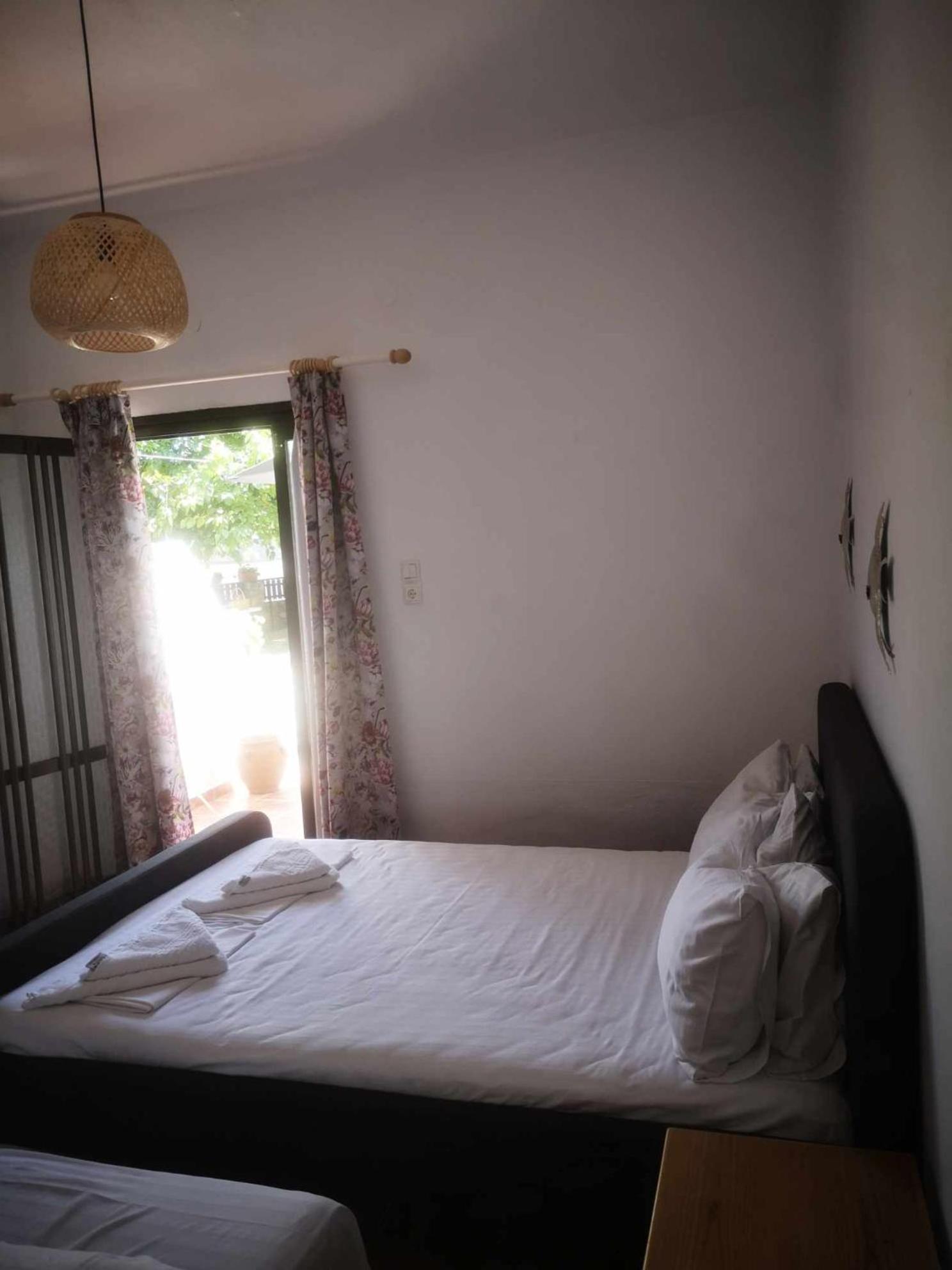 Achillion B&B Paralía Skotínis 외부 사진