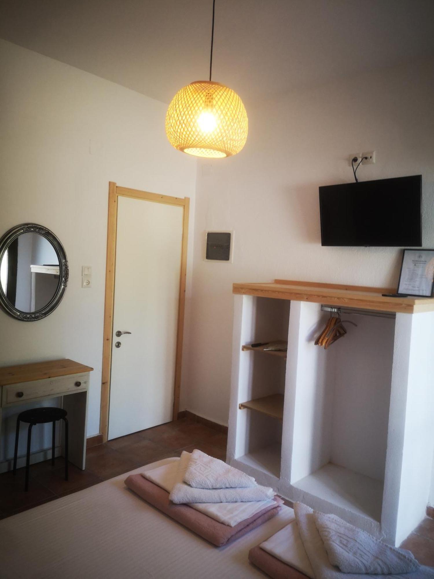 Achillion B&B Paralía Skotínis 외부 사진
