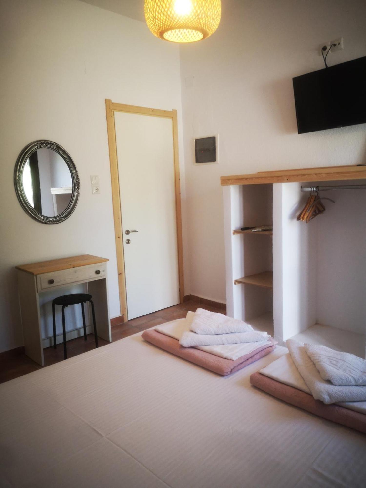 Achillion B&B Paralía Skotínis 외부 사진